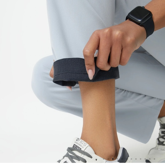 Figs Reversible Scrub Bottoms - Picture 3 of 4